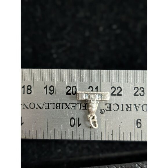 US Capitol Building Silver Charm Pendant - Picture 10 of 14